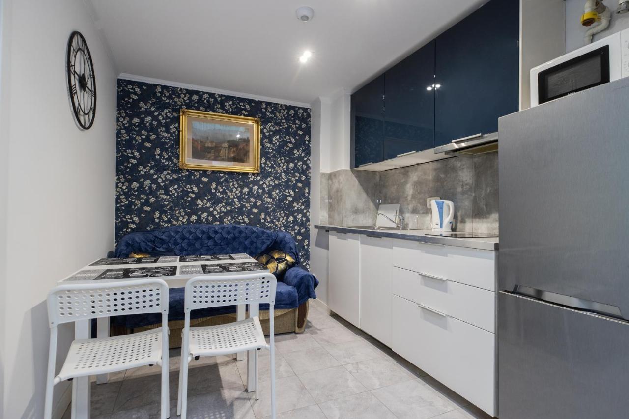 Lägenhet Unitapartaments Short Rent In By Metro Station Rondo Onz With 3bedrooms 23 Warszawa
