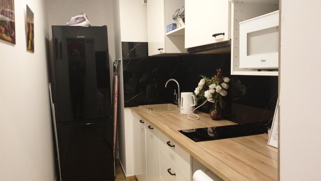 Unitapartaments Short Rent In By Metro Station Rondo Onz With 3bedrooms 23 Lägenhet *