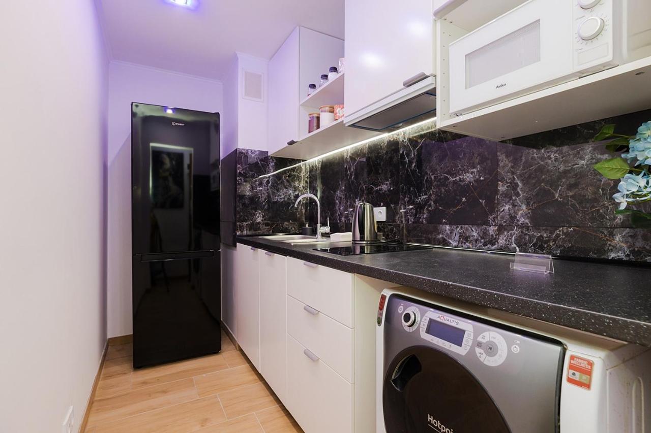 Unitapartaments Short Rent In By Metro Station Rondo Onz With 3bedrooms 23 Lägenhet Warszawa